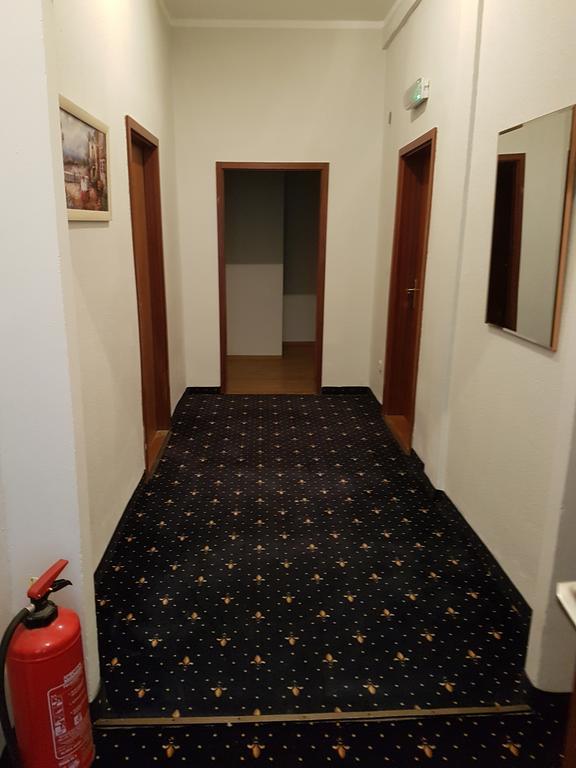 Pension Im Bett Нюрнберг Екстер'єр фото