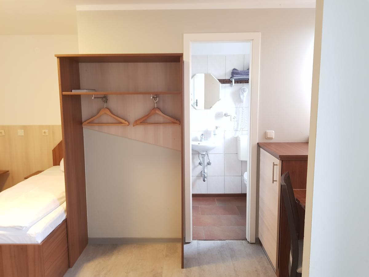 Pension Im Bett Нюрнберг Екстер'єр фото